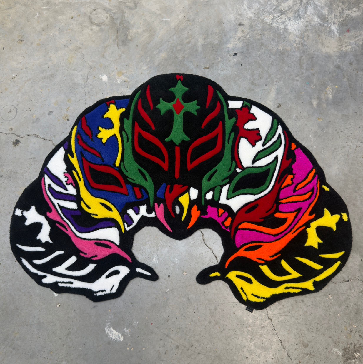MYSTERIO MASK SPREAD
